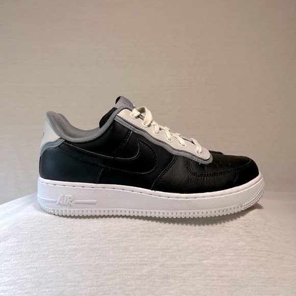 🔥Nike - Air Force 1 07 Black and White🔥 - Picture 4 of 5